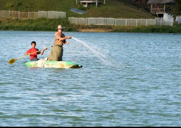 Foto Juan Antonio S&#225;nchez - Hay pescadores deportivos que tienen una gran vocaci&#243;n ecol&#243;gica y defienden el recurso.