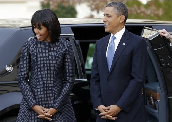 Reuters - Michelle Obama ha elegido a Browne para otras ocasiones especiales, incluyendo un vestido gris con una capa superior de encaje negro en uno de los debates presidenciales del a&#241;o pasado.