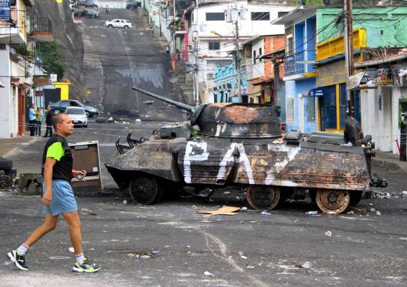 AFP - La tensi&#243;n y la crisis en Venezuela contin&#250;a con las protestas en las calles de grupos opositores al gobierno de Nicol&#225;s Maduro. San Crist&#243;bal no s&#243;lo es un basti&#243;n de la oposici&#243;n, es el germen de las manifestaciones que se han multiplicado por el pa&#237;s.
