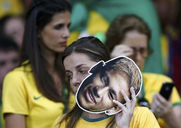 Reuters - La goleada sin precedentes encajada por Brasil ofreci&#243; alguna de las im&#225;genes m&#225;s desconsoladoras.