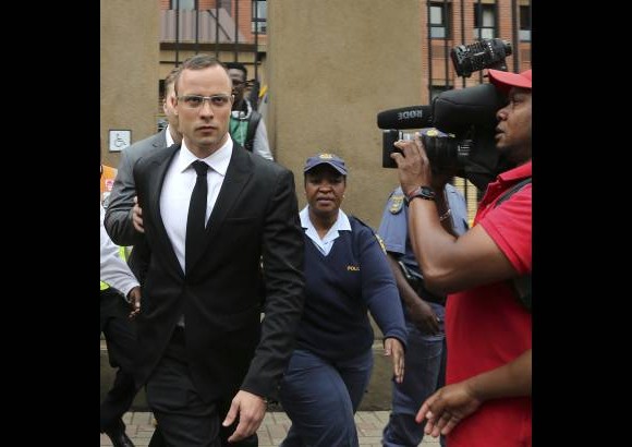 AP - Sigue el juicio de Oscar Pistorius en Australia.