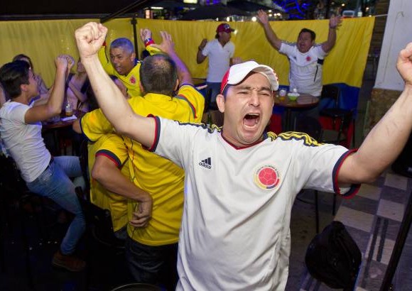 Medellín celebró el regreso de Colombia al Mundial