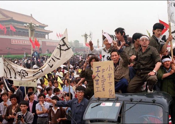 AFP - 18 de mayo 1989. Trabajadores que llenan las calles de Pek&#237;n para apoyar las protestas de los estudiantes y los obreros.