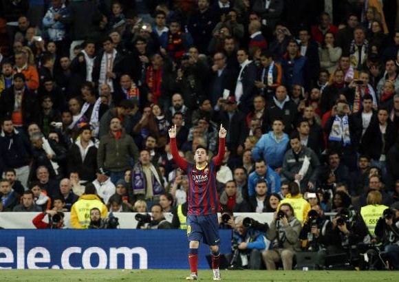 Reuters - Messi marc&#243; dos goles de penal y uno con pelota en movimiento.
