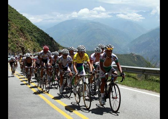 R&#243;binson S&#225;enz - El campe&#243;n mundial juvenil de ruta par&#243; los relojes en tres horas, dos minutos y ocho segundos; dejando el segundo puesto para el l&#237;der, &#211;scar Sevilla, y el tercero para F&#233;lix C&#225;rdenas.