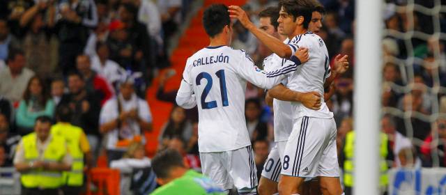 Se fueron Millonarios y regresaron arruinados | Kaká inició la goleada del Real Madrid sobre Millonarios. Marcó tres goles ante el arquero Delgado. FOTO AP