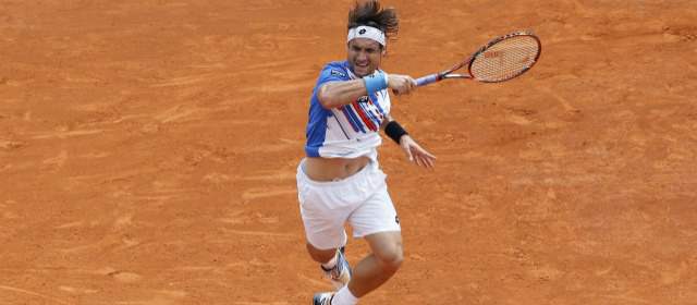 El Rey de la tierra, a los pies de Ferrer | David Ferrer sacó a Nadal de Montecarlo y se ubicó en las semifinales. Hoy enfrentará al suizo Stanislas Wawrinka. FOTO AFP