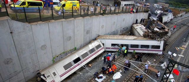 Descarrilamiento de tren en España deja decenas de muertos | FOTO REUTERS