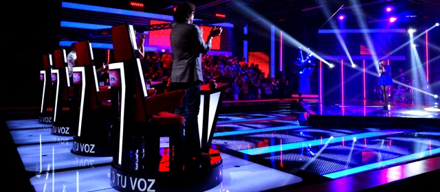 La Voz Colombia es el programa más visto en las noches por los colombianos. Supera ampliamente en rating a Mundos opuestos de RCN, su más directo oponente. FOTO CORTESÍA CARACOL TELEVISIÓN