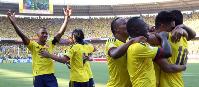 Colombia es octava en la clasificación de la Fifa, que lidera España |