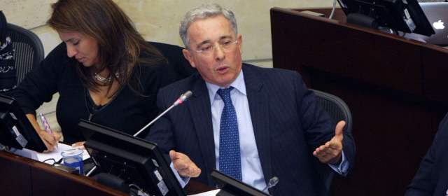 Senado negó adelantar debate contra Álvaro Uribe |