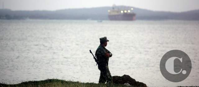 Armada estudia los tsunamis y cría los corales | En la Escuela Naval de cadetes Almirante Padilla, se preparan en diferentes disciplinas los hombres y las mujeres que servirán al país en la Armada Nacional.