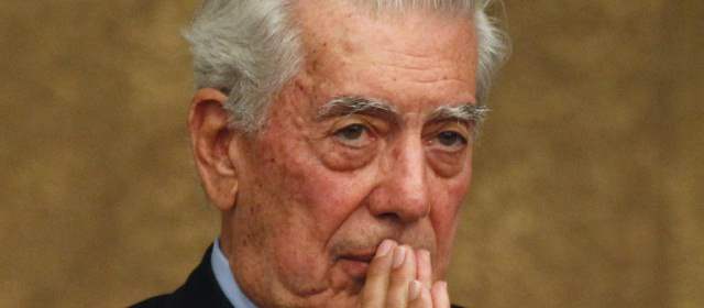 Desgobierno ha conducido a Argentina a la caída libre: Vargas Llosa |