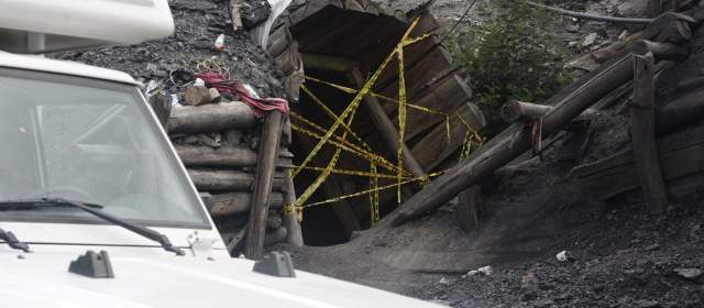 Mueren cinco personas en colapso de mina de Zaragoza |