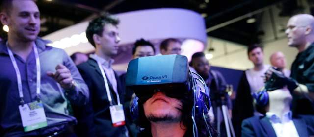 Gamers, listos para meterse en el juego | El Oculus tiene una pantalla parecida a la que usan los teléfonos móviles. FOTO AP