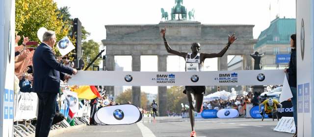 Dennis puso su marca en Berlín | El keniano Kimetto impone su dominio y hace récord. FOTO AFP
