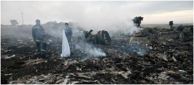 E.U. pide cese el fuego en Ucrania para acceder a avión caído