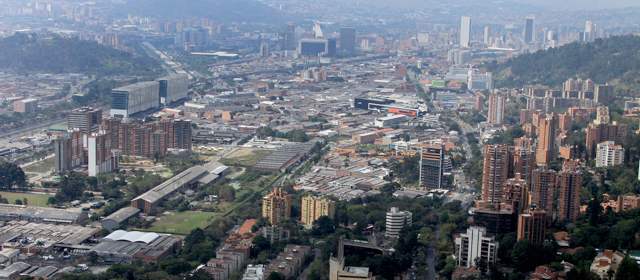 Medellín fue nominada como una de las 25 ciudades más innovadoras del mundo | Para que Medellín gane se puede votar en http://online.wsj.com/ad/cityoftheyear.