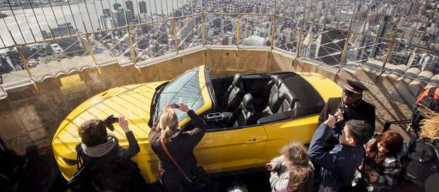 Mustang festeja sus 50 años en la cima del Empire State | FOTO REUTERS