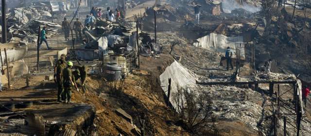 Aumentan a cuatro los colombianos afectados por incendio en Chile | FOTO AFP