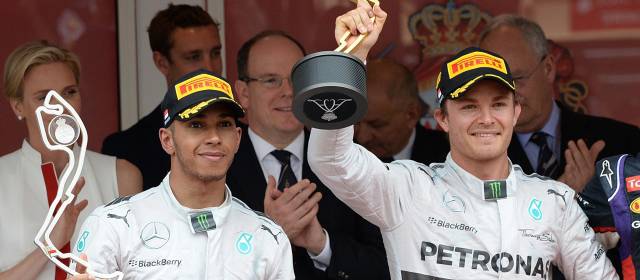 La polémica se generó el pasado sábado cuando Rosberg impidió que Hamilton terminara su última ronda de clasificación. FOTO AFP