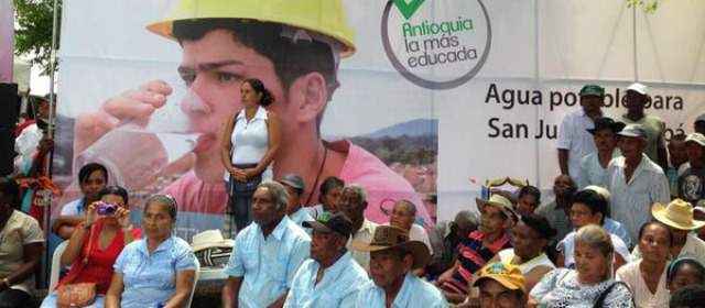 A San Juan de Urabá el agua no volverá a llegar en burro | La comunidad se fue a la calle a desafiar la incredulidad que le dejaron promesas incumplidas porque otros proyectos, como dijo el Gobernador, "se evaporaron", en el camino. FOTO CORTESÍA