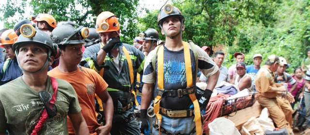 Mineros dice que no es responsable por accidente en mina de Nicaragua | Rescatistas confirmaron que 20 mineros sobrevivientes están atrapados a 800 metros bajo tierra. FOTO CORTESÍA EL NUEVO DIARIO