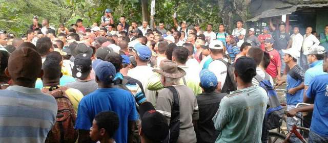 Vía entre Medellín y Urabá permanece bloqueada por protestas