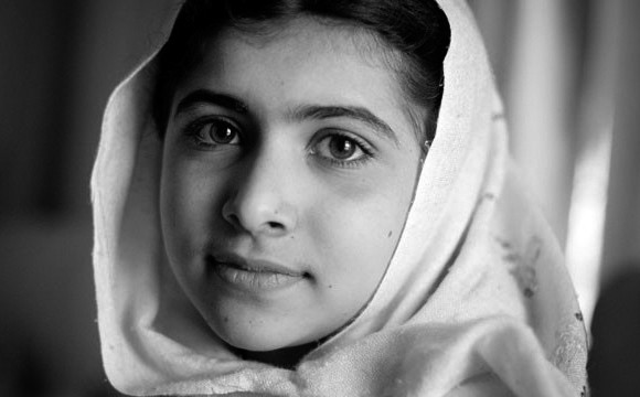 Malala Yousafzai, premiada con el Nobel de Paz 2014, pidió firmar una petición para que se financien 12 años de educación para las niñas de todo el mundo. Consiguió 1.107.990 de firmas. FOTO AP
