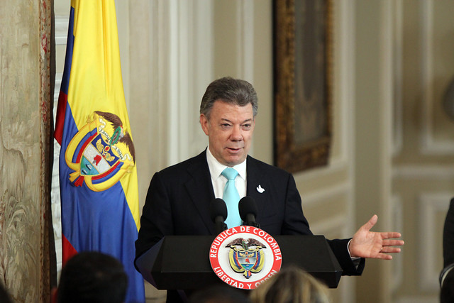 Juan Manuel Santos puso su rúbrica en la nueva ley. FOTO COLPRENSA