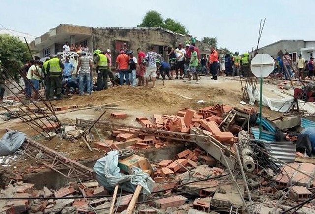 Se desconocen aún las causas del desplome del edificio Blas de Lezo. Foto Colprensa