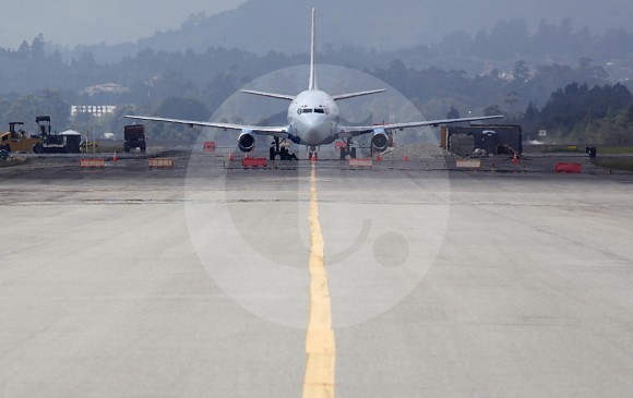 Repondrán el pavimento de los 3.500 metros de longitud que tiene la pista del aeropuerto José María Córdova. FOTO: JULIO CÉSAR HERRERA