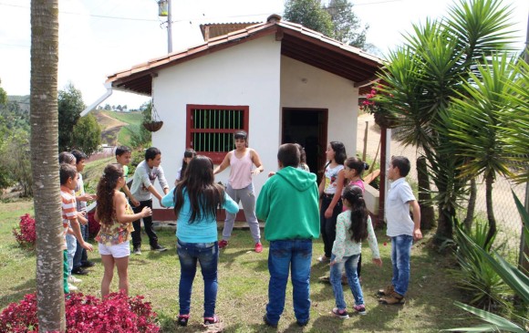 Los videos de los cuentos leídos por los niños se pueden ver en la página web de La Casita Rural: www.lacasitarural.org. FOTOS Cortesía La Casita y Lina Rada