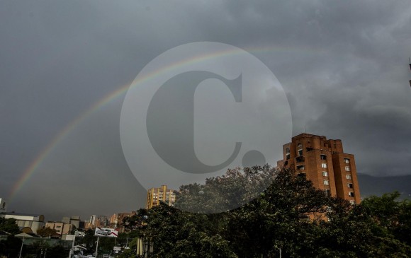 Aunque históricamente enero no ha sido un mes lluvioso, en Medellín y el Valle de Aburrá vienen cayendo precipitaciones desde el 24 de diciembre pasado. Estas se mantendrán este mes en tardes, noches y madrugadas. FOTO Julio César Herrera