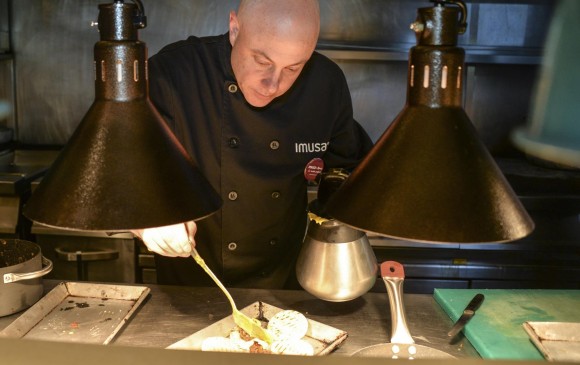 Jorge Rausch describe la gastronomía como la experiencia más completa para los sentidos. FOTO CORTESÍA
