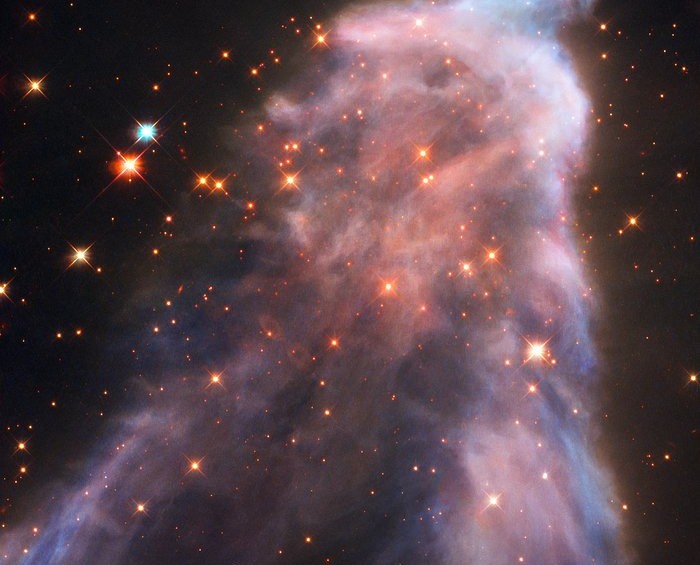 Así luce la nebulosa del fantasma IC 63 a 550 años luz de la Tierra. Foto ESA/Hubble/Nasa