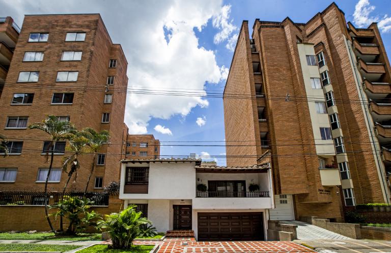 En el Valle de Aburrá hay al menos 450 empresas que prestan el servicio de intermediario entre propietarios y posibles arrendatarios, o nuevos dueños.