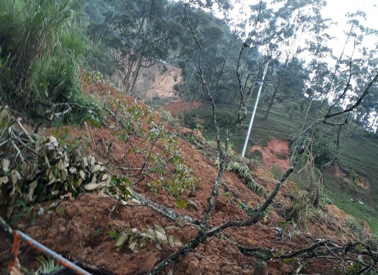 Alerta por deslizamiento que afectó zona rural en Caldas