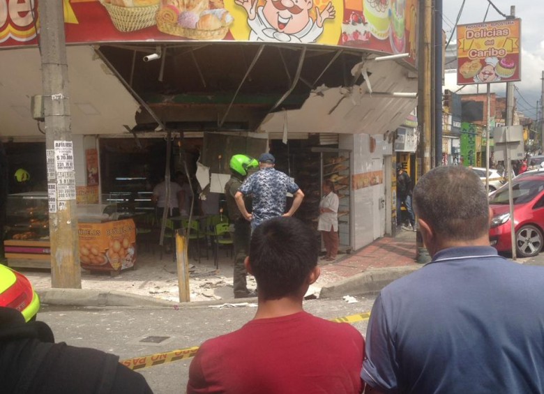 Una pipeta de gas explotó dentro de una panadería del barrio Caribe