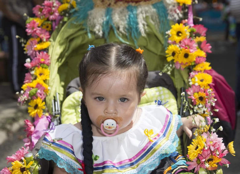 Los niños recorrieron cerca de un kilómetro llenando de alegría sus calles en esta celebración, desfile que llega a versión número 31. Foto: EDWIN BUSTAMANTE