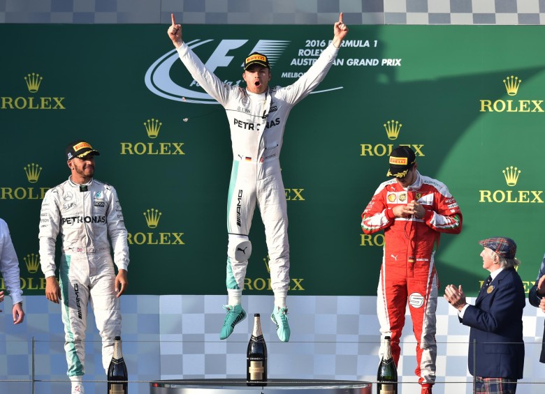 Nico Rosberg fue primero, Lewis Hamilton fue segundo y Sebastian Vettel fue tercero en Melbourn. FOTO AP