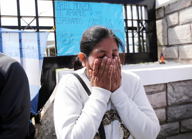 Los familiares de los desaparecidos esperan que este sea un caso similar y tan exitoso como el de los 33 mineros rescatados en Chile en 2010. FOTO REUTERS