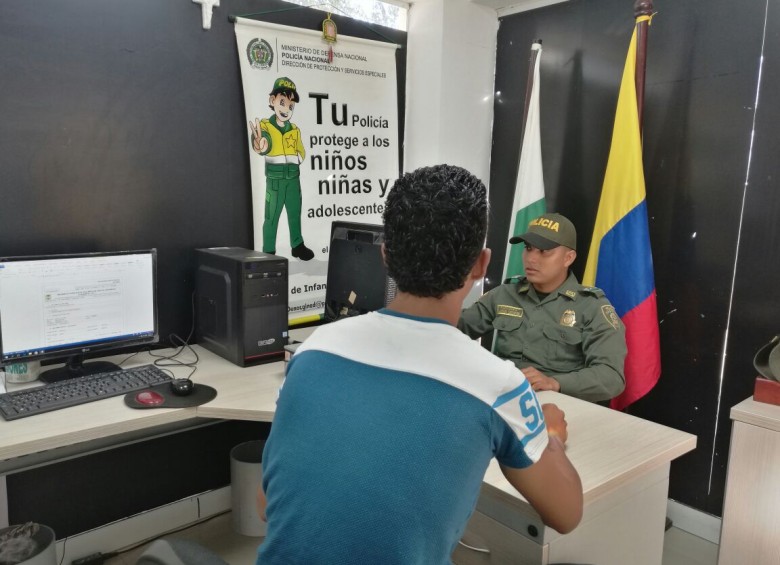 El menor dijo que había sido reclutado por el Eln en la región de Catatumbo. FOTO CORTESÍA POLICÍA