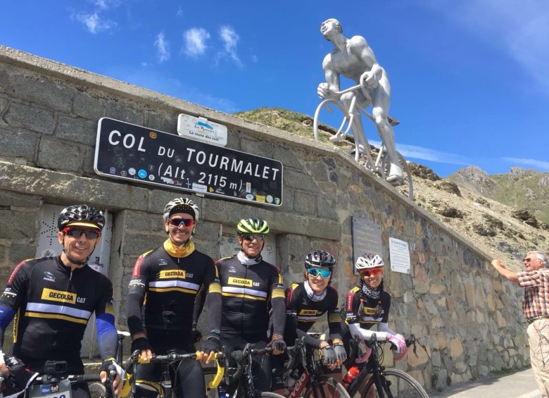 Col du Tourmalet, un puerto escondido en los Pirineos franceses con 2.115 metros de altura sobre el nivel del mar, es otro de los retos superados por esta familia. FOTO cortesía familia Ortiz Cárdenas
