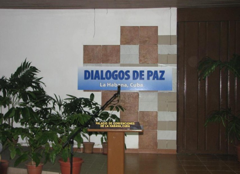 Ingreso al Palacio de las convenciones de La Habana, en donde se realiza la negociación entre gobierno y Farc. Este miércoles inicia el ciclo 33 de los diálogos de paz. FOTO COLPRENSA