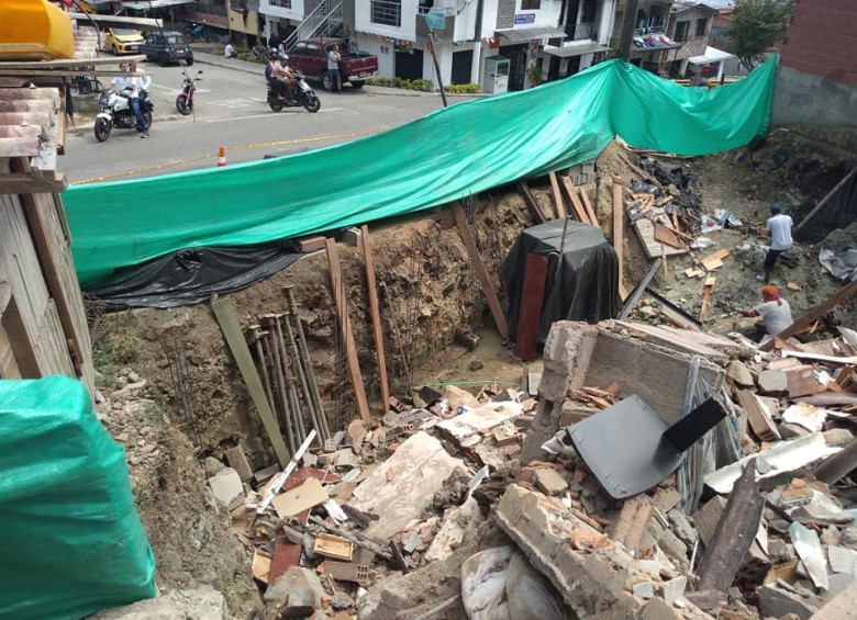 Dos viviendas se derrumbaron en el barrio Doce de Octubre de Medellín