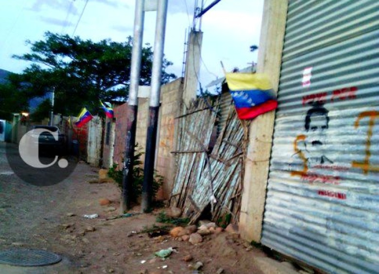 Casa próxima a demoler, según los vecinos del sector. FOTO ROSALINDA HERNÁNDEZ. 