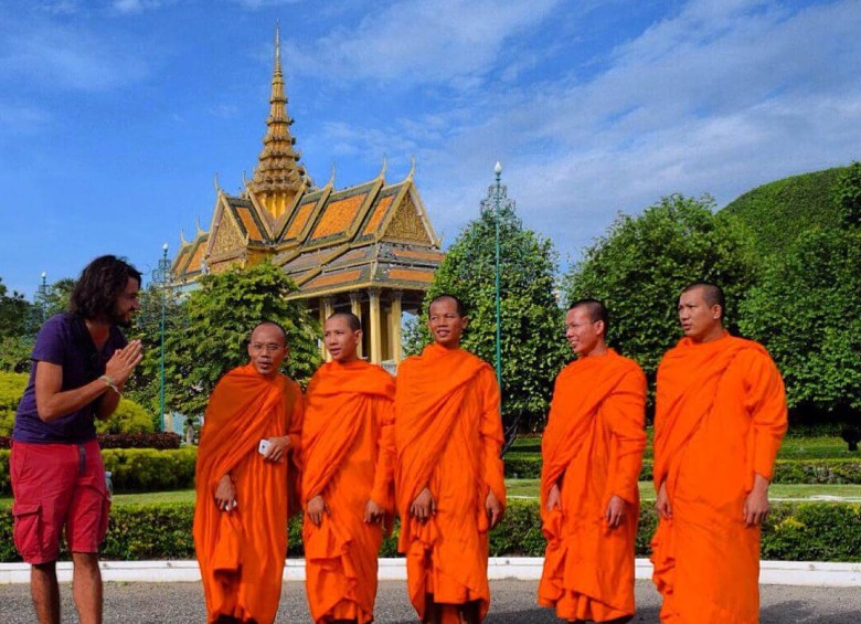 “Los humanos sonríen con el mismo lenguaje. Phonm phen, Camboya”. 