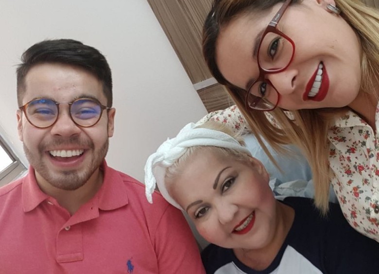 Fabiola acompañada de su familia . Foto: Instagram 