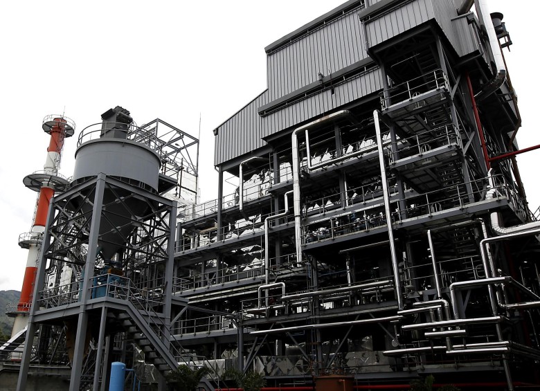 Enka tiene una capacidad instalada de 18.000 toneladas al año de resina de PET grado alimentos. FOTO julio césar herrera
